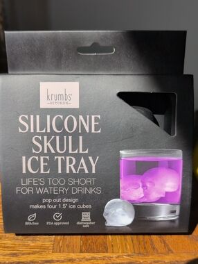 Black Silicone Skull Ice Tray - Novelty Party Ice Molds